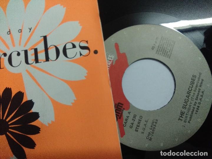 Discos de vinilo: THE SUGARCUBES/BIRTHDAY/SINGLE. - Foto 2