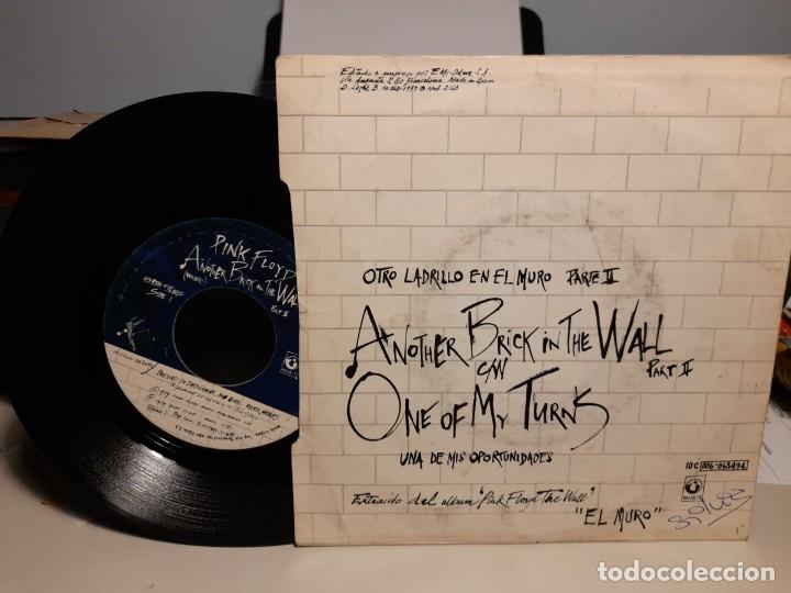 Discos de vinilo: SG PINK FLOYD : ANOTHER BRICK IN THE WALL - Foto 2