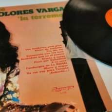 Discos de vinilo: LO MEJOR DE DOLORES VARGAS LA TERREMOTO - OLYMPO L-172 - 1974 VINILO PERFECTO. Lote 261690645