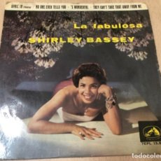 Discos de vinilo: DISCO VINILO , 45 R.P.M LA FABULOSA SHIRLEY BASSEY. Lote 262028985