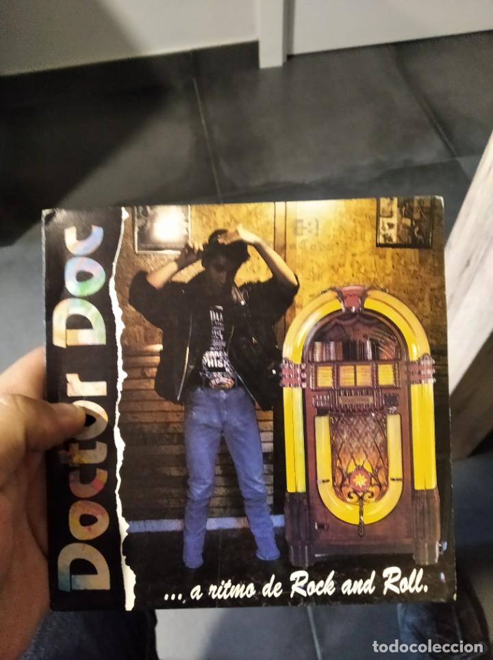 Discos de vinilo: SINGLE DOCTOR DOC A RITMO DE ROCK AND ROLL VG++ - Foto 1