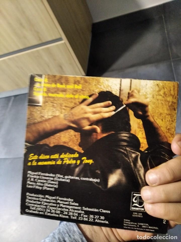 Discos de vinilo: SINGLE DOCTOR DOC A RITMO DE ROCK AND ROLL VG++ - Foto 2
