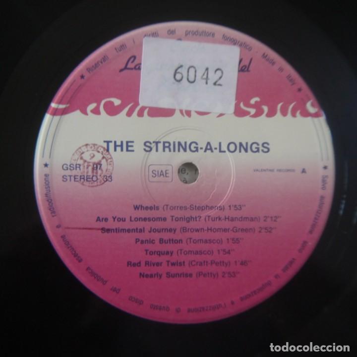 Discos de vinilo: THE STRING-A-LONGS / THE COWSILS - LP ITALIA - Foto 4