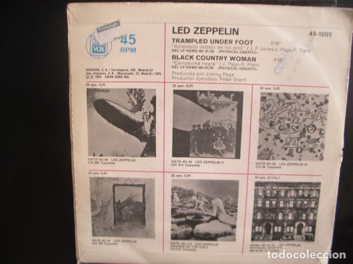 Discos de vinilo: LED ZEPPELIN- TRAMPLED UNDER FOOT. SINGLE. - Foto 2