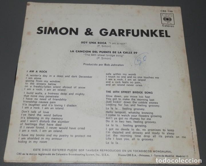 Discos de vinilo: UN VINILLO SINGLE DE LA BANDA SIMON & GARFUNKEL - Foto 2