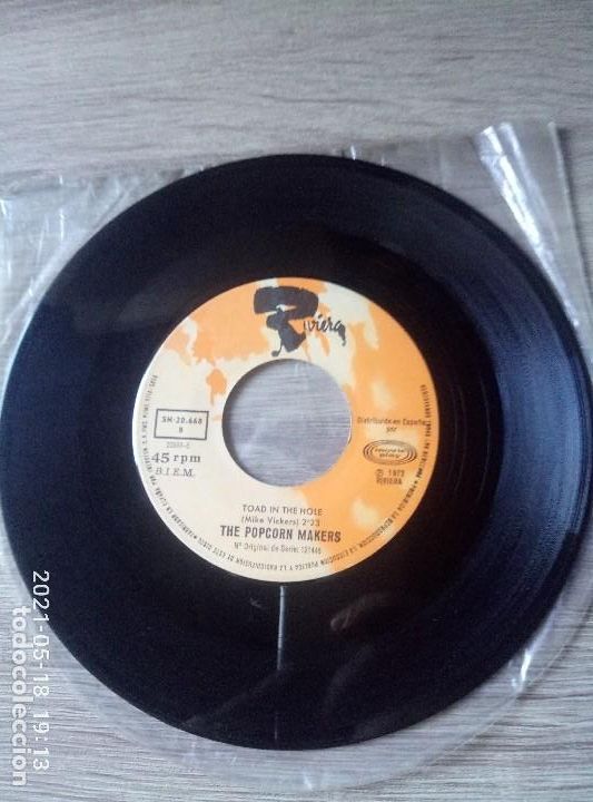 Discos de vinilo: single vinilo the popcorns makers popcorn toad in the hole sin funda. - Foto 2