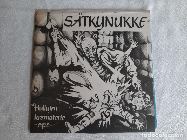 Discos de vinilo: S&Auml;TKYNUKKE -HULLUJEN KREMATORIO- (1987) EP 7&rdquo; - Foto 1
