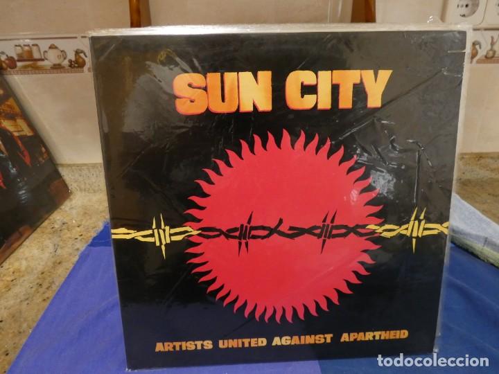 Disques de vinyle: LP 1985 ESTUPENDO ESTADO GENERAL SUN CITY ARTISTS UNITED AGAINST APERTHEID
