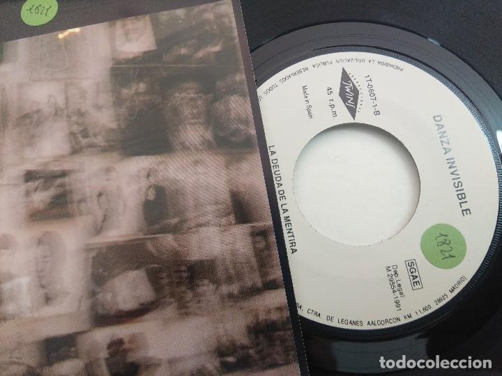 Discos de vinilo: DANZA INVISIBLE/LA DEUDA DE LA MENTIRA/SINGLE. - Foto 2