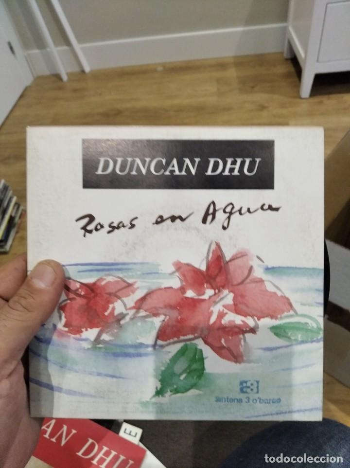 Discos de vinilo: SINGLE DUNCAN DHU rosas en agua VG++ - Foto 1 - 264254116