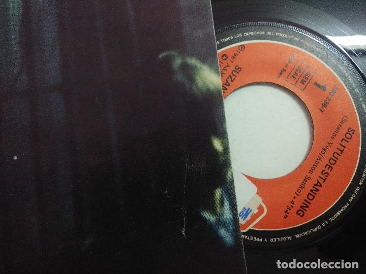 Discos de vinilo: SUZANNE VEGA/SOLITUDE STANDING/SINGLE. - Foto 2