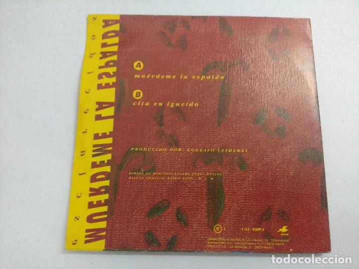 Discos de vinilo: ESCLARECIDOS/MUERDEME LA ESPALDA/SINGLE. - Foto 3