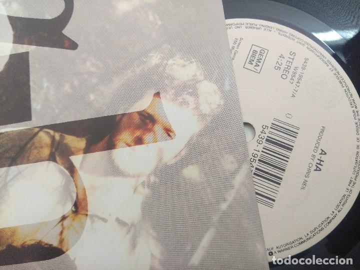 Discos de vinilo: A-HA/CRYING IN THE RAIN/SINGLE. - Foto 2