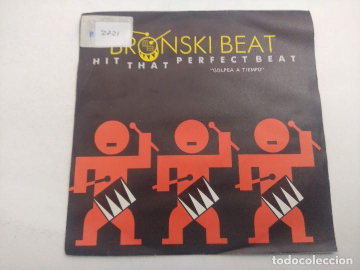Discos de vinilo: BRONSKI BEAT/HIT THAT PERFECT BEAT/SINGLE. - Foto 1