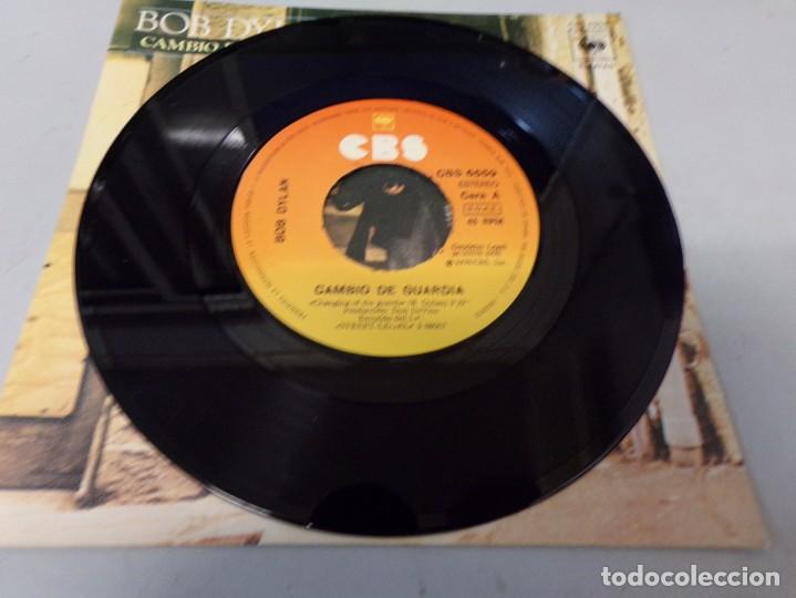 Discos de vinilo: ESTAMOS LIQUIDANDO. BOB DYLAN SINGLE CAMBIO DE GUARDIA 1978 - Foto 2