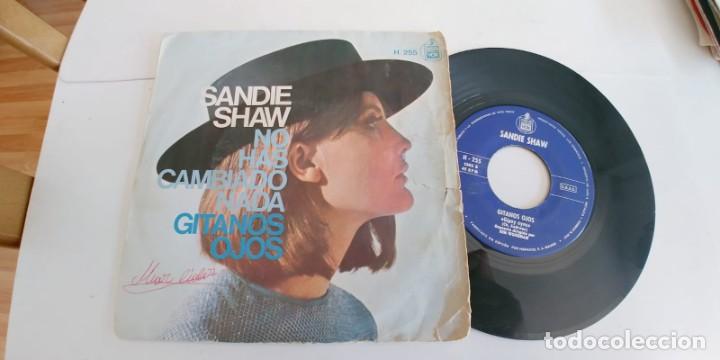 Discos de vinilo: SANDIE SHAW-SINGLE NO HAS CAMBIADO NADA - Foto 1