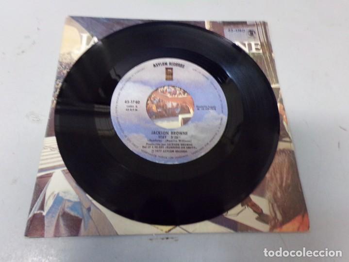 Discos de vinilo: JACKSON BROWNE STAY SINGLE SPAIN 1978 - Foto 2