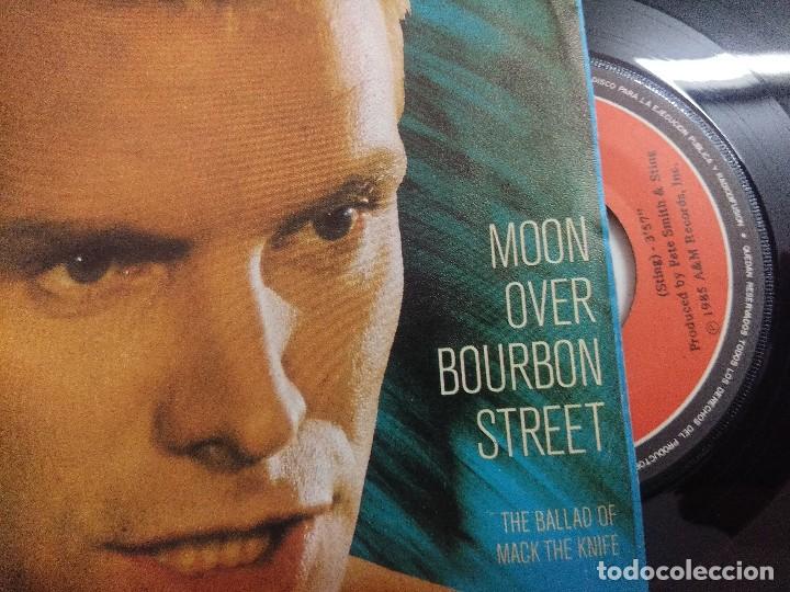 Discos de vinilo: STING/MOON OVER BOURBON STREET/SINGLE. - Foto 2
