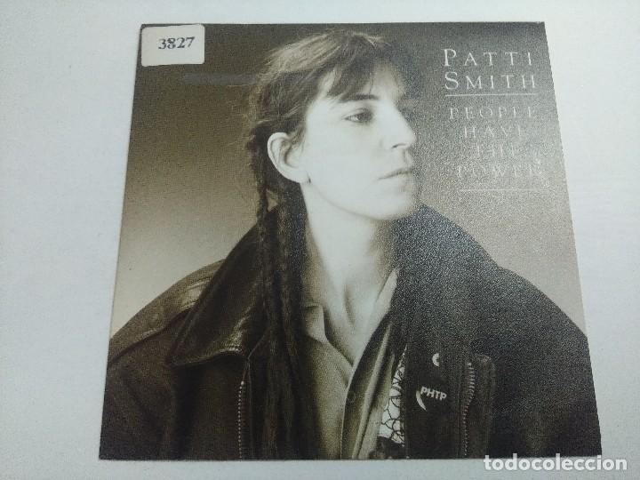 Discos de vinilo: PATTI SMITH/PEOPLE HAVE THE POWER/SINGLE. - Foto 1