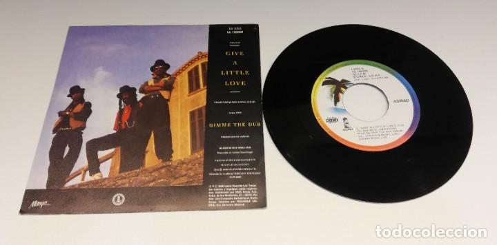 Discos de vinilo: Aswad - Give A Little Love (7&rdquo;, Single) - Foto 2