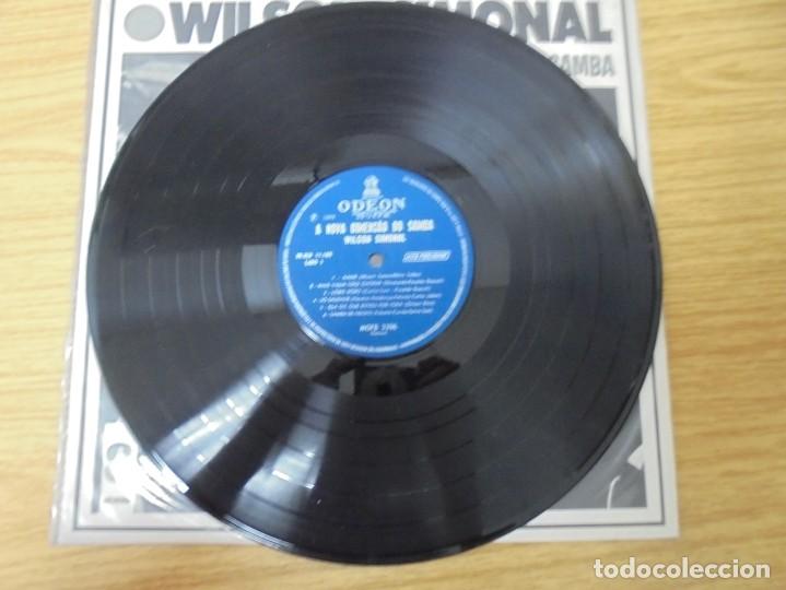 Discos de vinilo: WILSON SIMONAL. A NOVA DIMENSAO DO SAMBA. LP VINILO. ODEON 1964. - Foto 2