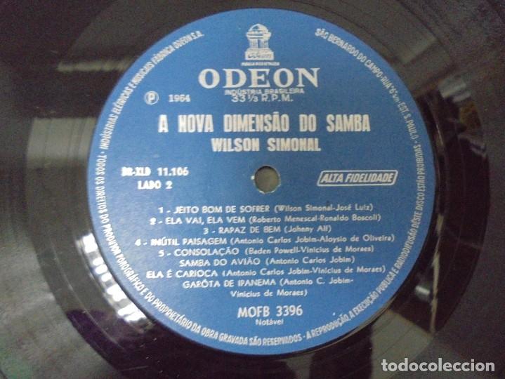 Discos de vinilo: WILSON SIMONAL. A NOVA DIMENSAO DO SAMBA. LP VINILO. ODEON 1964. - Foto 5