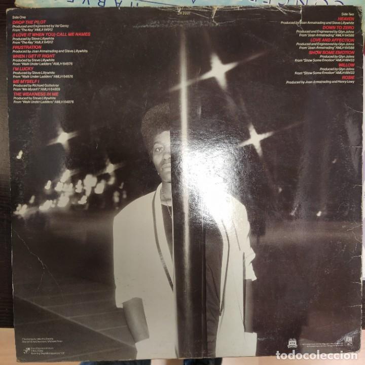Discos de vinilo: Joan Armatrading - Track Record (LP, Comp) (1983/UK) - Foto 2