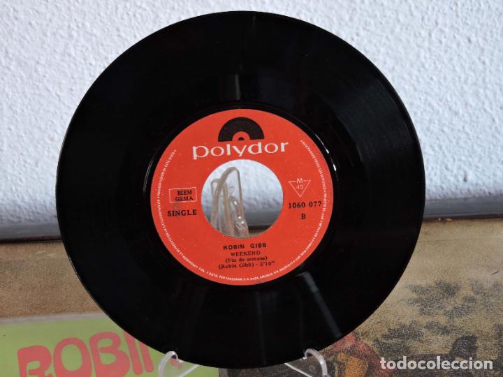 Discos de vinilo: Robin Gibb One Million Years / Weekend - Foto 2