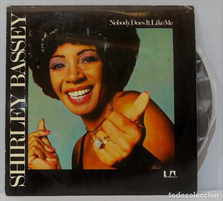 Discos de vinilo: LP. SHIRLEY BASSEY. NOBODY DOES IT LIKE ME - Foto 1