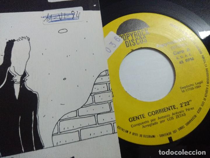 Discos de vinilo: SINGLE/LOS ZETAS/GENTE CORRIENTE-MONASTERIO. - Foto 2