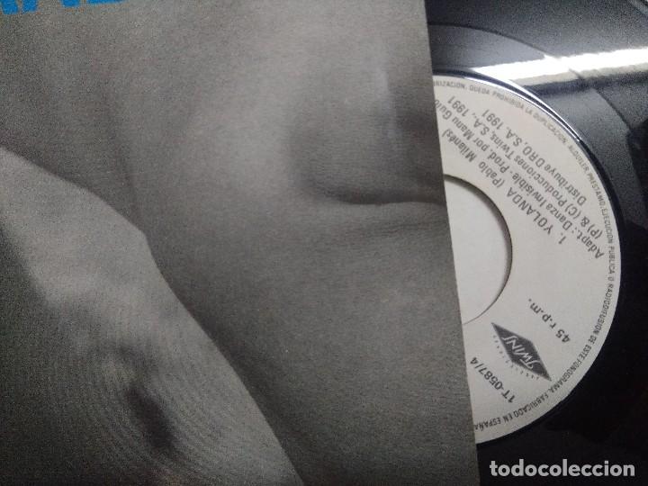 Discos de vinilo: SINGLE/DANZA INVISIBLE/YOLANDA. - Foto 2