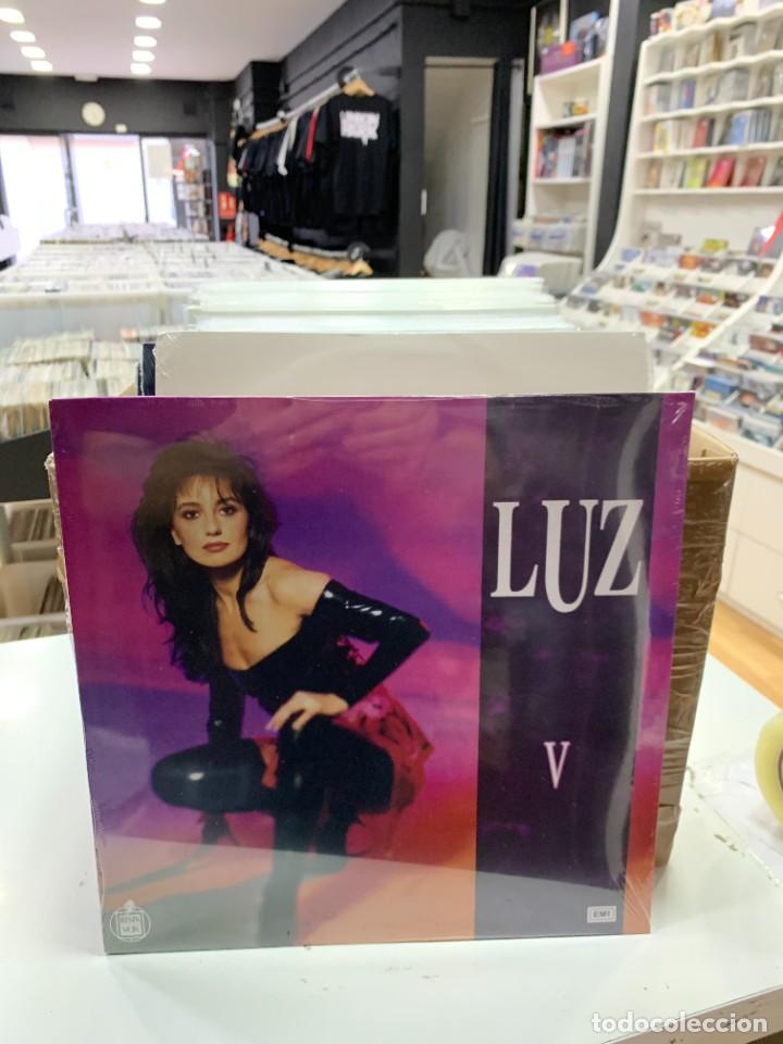 Discos de vinilo: LUZ CASAL LP V PRECINTADO NUEVO 2009