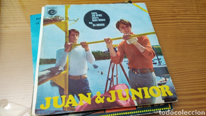 Discos de vinilo: Disco vinilo single JUAN Y JUNIOR - Foto 2