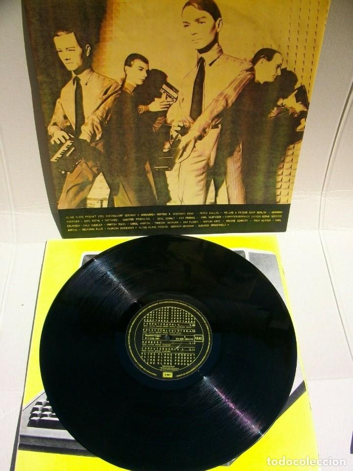Discos de vinilo: KRAFTWERK COMPUTER WORLD VINYL LP EDICION 1981 - Foto 3