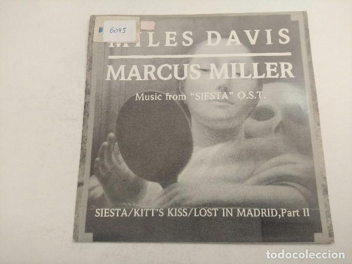 Discos de vinilo: SINGLE/MILES DAVIS/MARCUS MILLER/SIESTA. - Foto 1