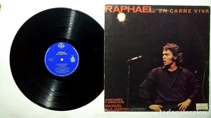 Discos de vinilo: RAPHAEL EN CARNE VIVA LP 1981 IMPORTADO - Foto 2