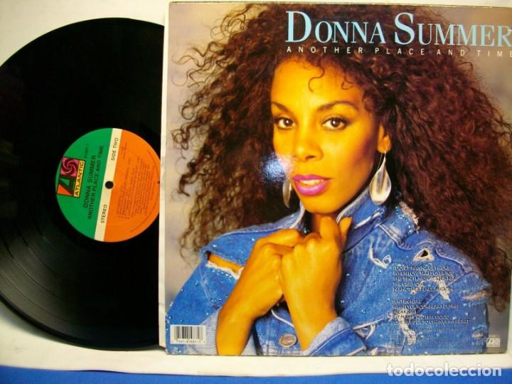 Discos de vinilo: DONNA SUMMER ANOTHER PLACE AND TIME VINYL LP - Foto 2