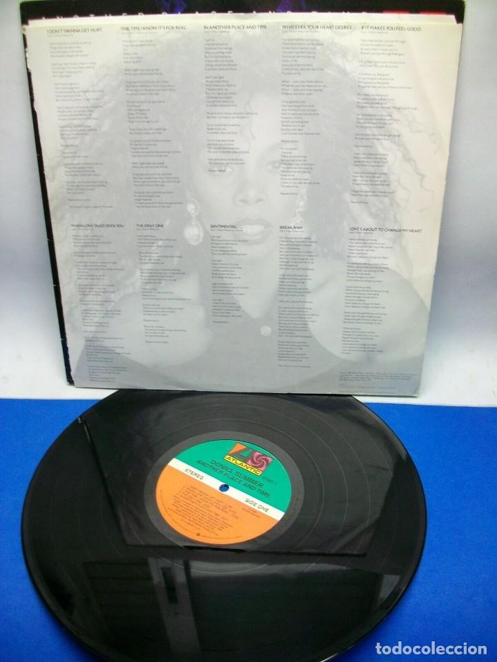 Discos de vinilo: DONNA SUMMER ANOTHER PLACE AND TIME VINYL LP - Foto 3