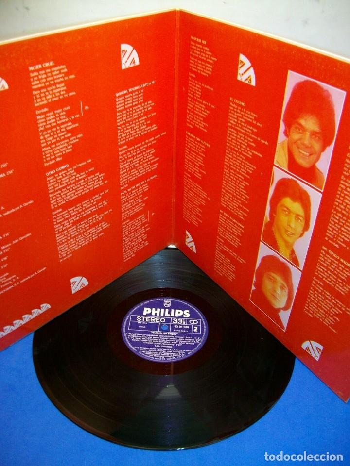 Discos de vinilo: LOS CHICHOS BAILAR&Aacute;S CON ALEGRIA LP - Foto 2