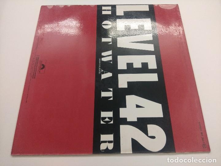 Discos de vinilo: VINILO MAXI/LEVEL 42/HOTWATER. - Foto 3