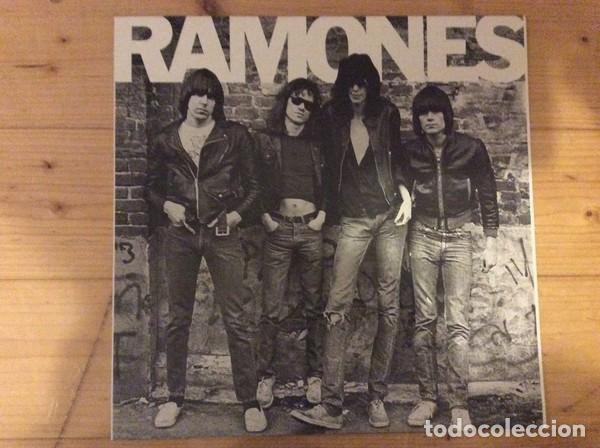 Discos de vinilo: Ramones &lrm;&ndash; Ramones (First) -LP- - Foto 1