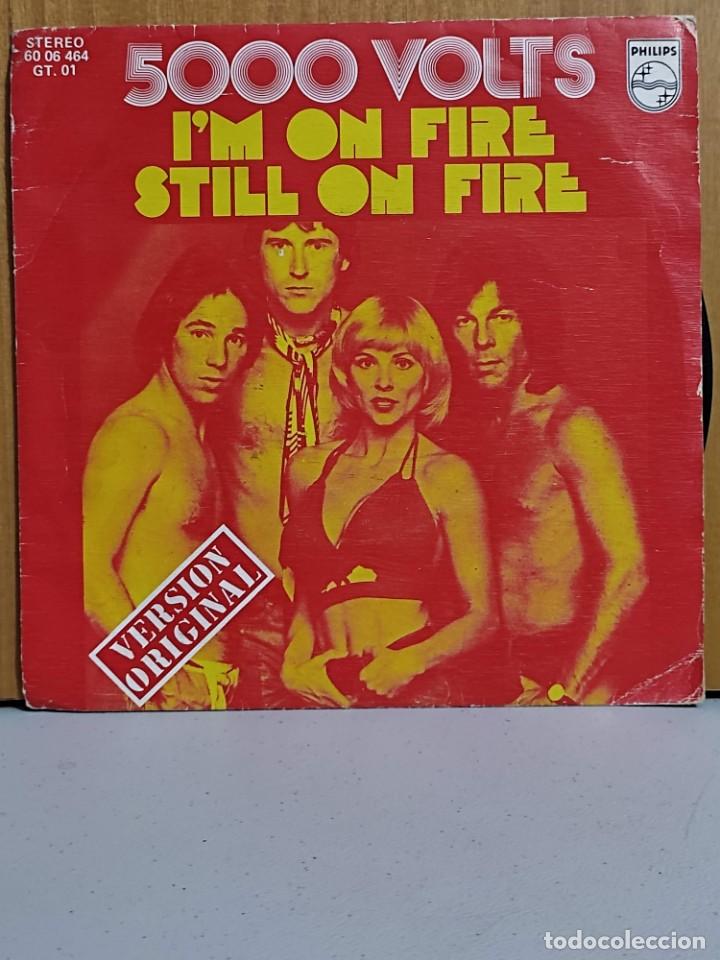 Discos de vinilo: 5000 volts, im on fire, still on fire, del 1975. - Foto 1