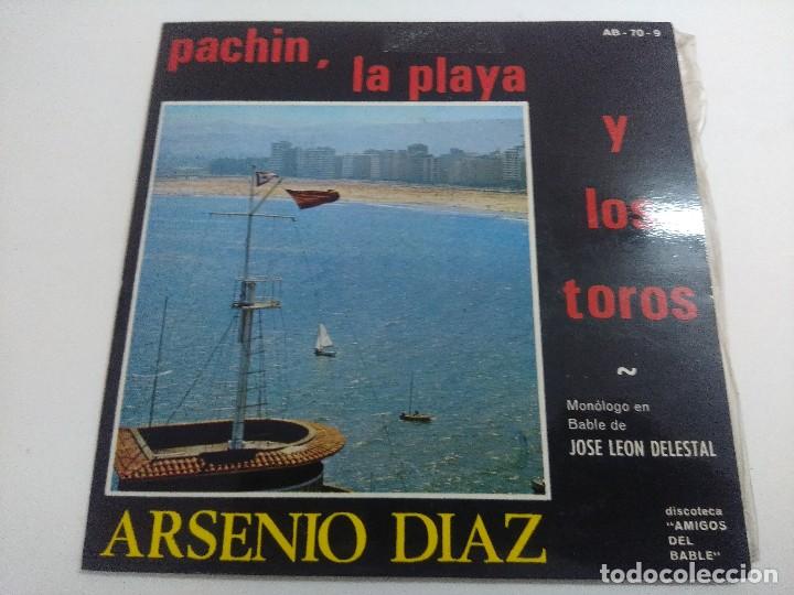 Discos de vinilo: SINGLE/PACHIN,LA PLAYA Y LOS TOROS/ARSENIO DIAZ. - Foto 1