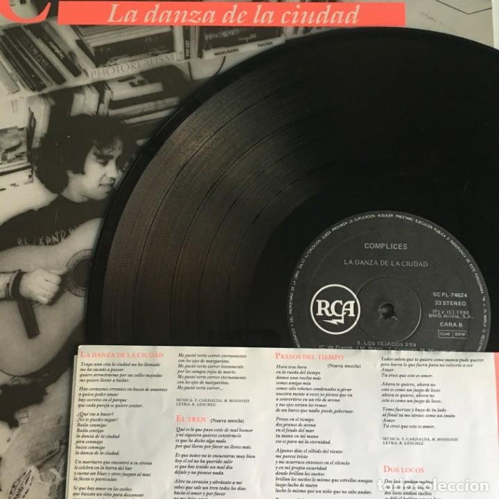 Discos de vinilo: C&oacute;mplices - La Danza De La Ciudad - Foto 3