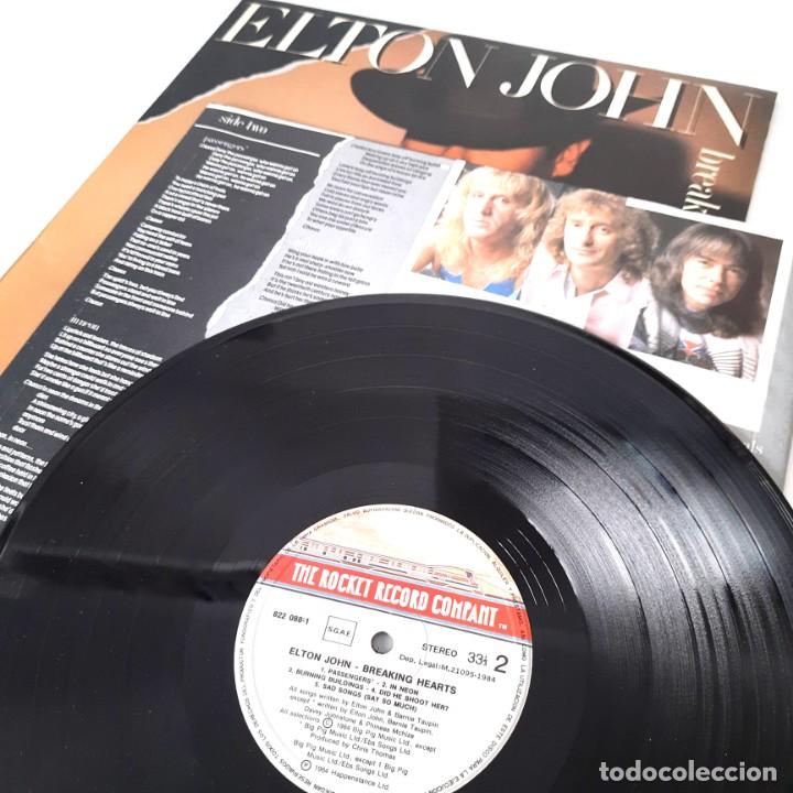 Discos de vinilo: Elton John - Breaking Hearts - Foto 3