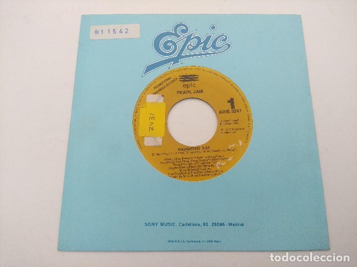Discos de vinilo: SINGLE/PEARL JAM/DAUGHTER/PROMOCIONAL. - Foto 1