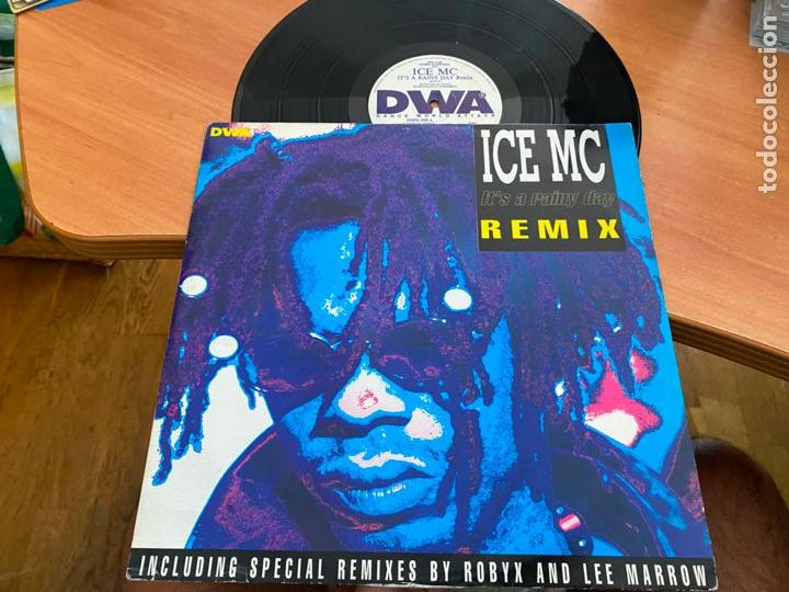 Discos de vinilo: ICE MC (ITS A RAINY DAY. REMIX) MAXI (B-31) - Foto 1
