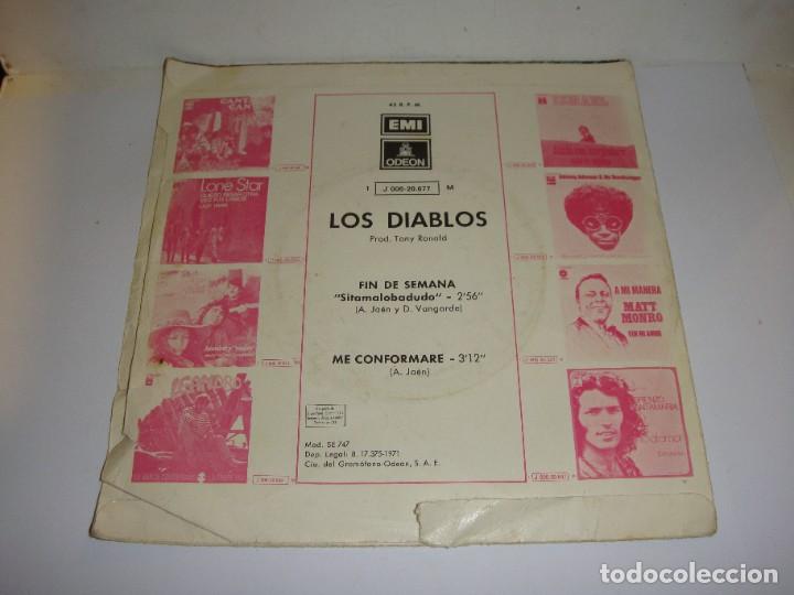 Discos de vinilo: Disco de vinilo. Single. LOS DIABLOS (Fin de Semana / Me conformar&eacute;) - Foto 2
