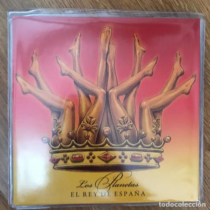 Discos de vinilo: PLANETAS - EL REY DE ESPA&Ntilde;A - 7&rdquo; SINGLE EL EJ&Eacute;RCITO ROJO 2021 NUEVO - Foto 1