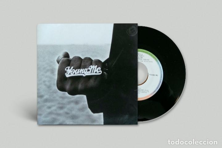 Discos de vinilo: Young MC &lrm;&ndash; Bust A Move / Go More Rhymes - Foto 1